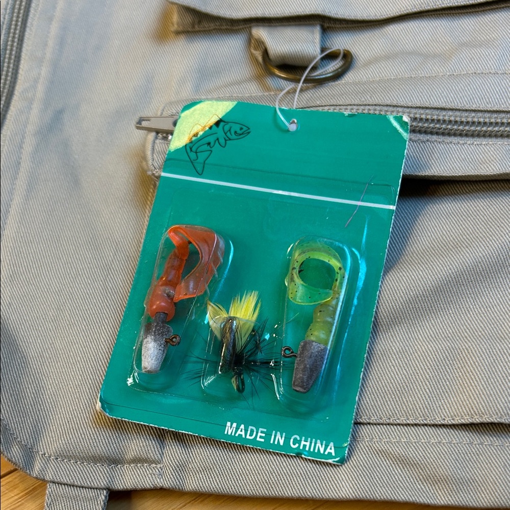 NWT Cedar Cove Bait & Tackle Stylish Gray Cotton Twill Fishing Vest - Picture 11 of 11